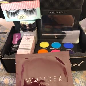 August “Life of the Party” Boxycharm